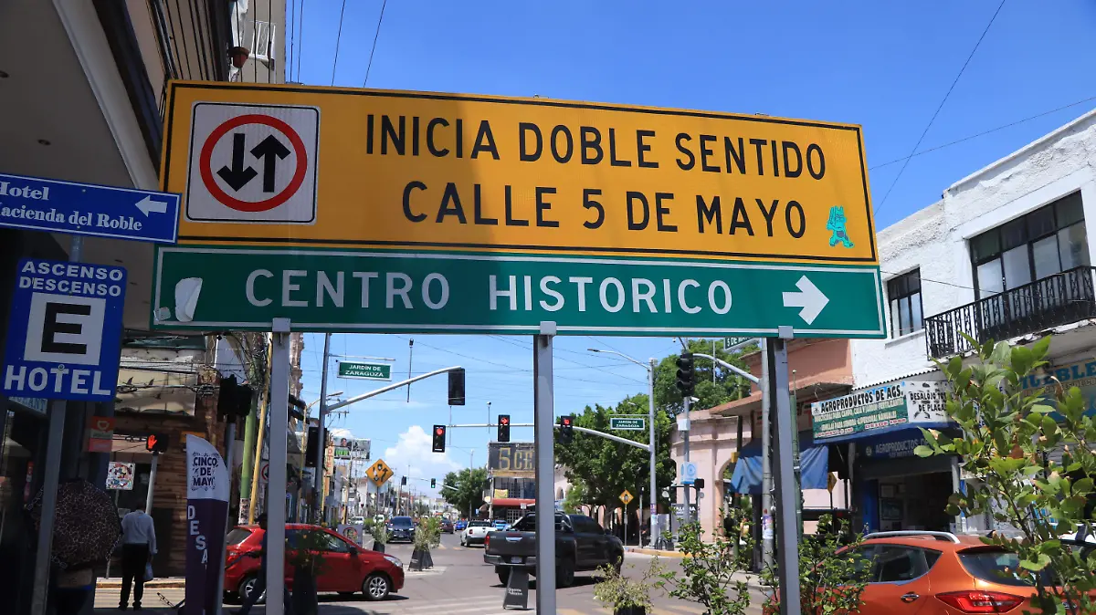 CALLE (2)