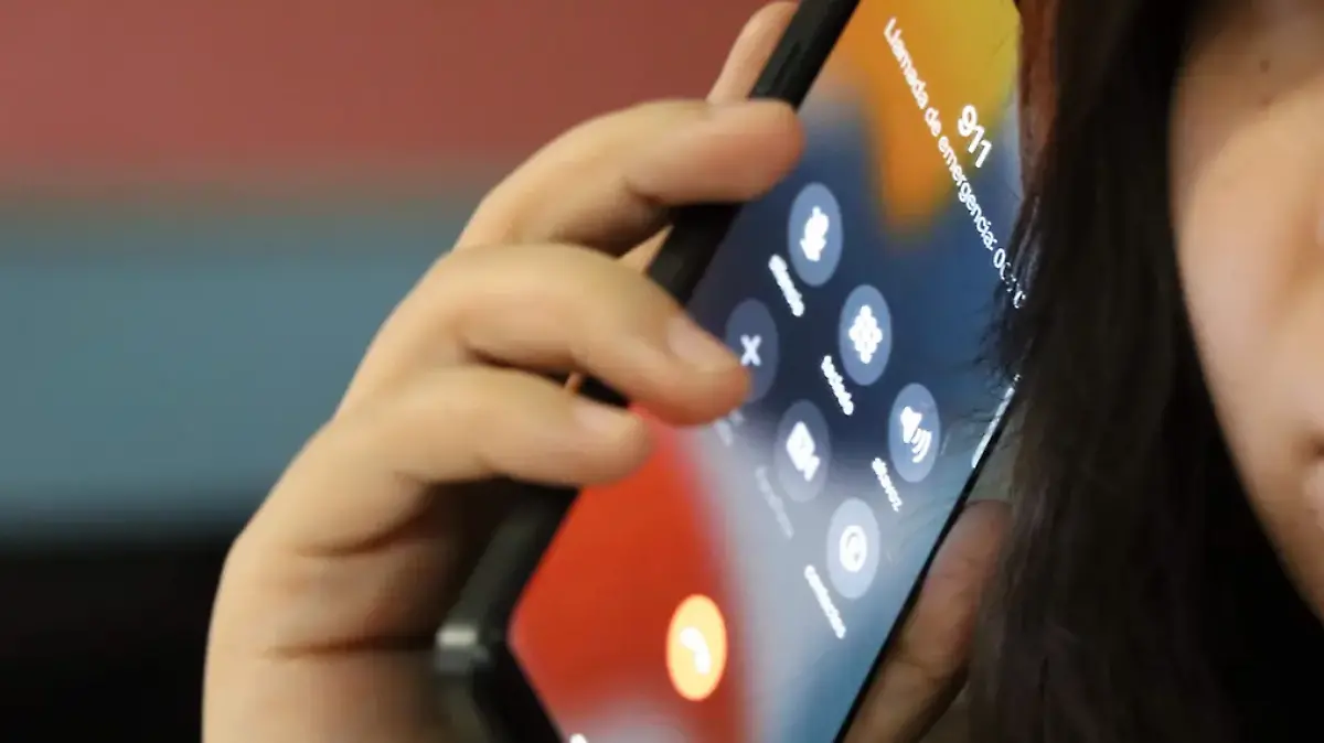 TELEFONO (1)