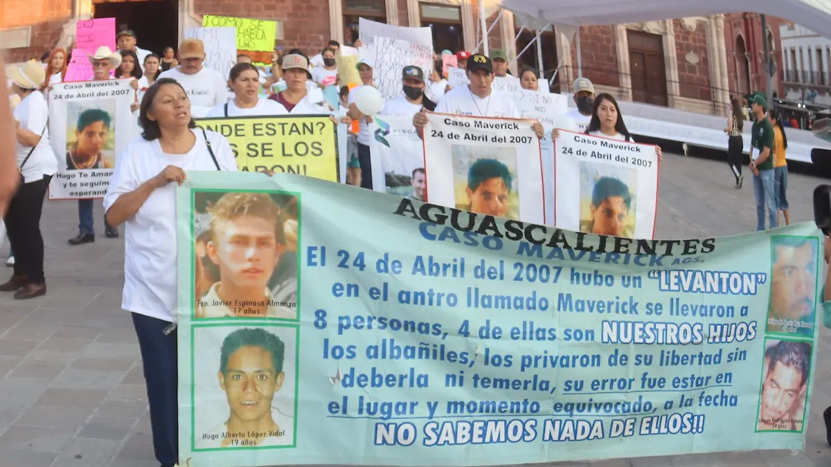 DESAPARECIDOS (4)