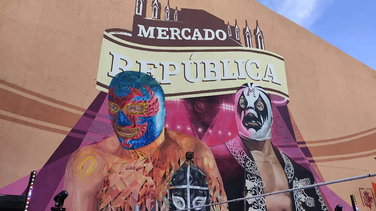 R Vazquez - Dos Cara Mural (3)