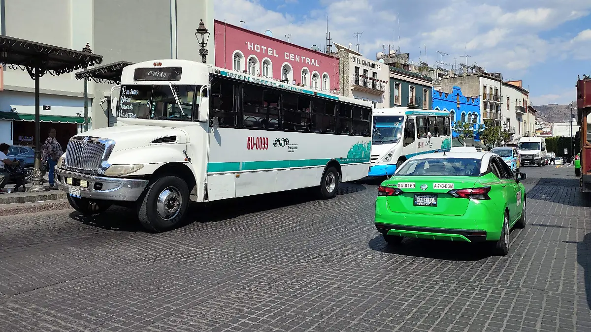 GUANAJUATO – ENTREGARÁN 500 TARJETAS DEL TRANSPORTE PÚBLICO QUE DARÁN GRATUIDAD AL SERVICIO (2)