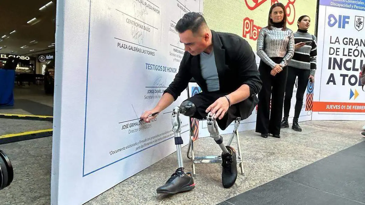 DIF CONVENIO - Cortesía DIF León (5)