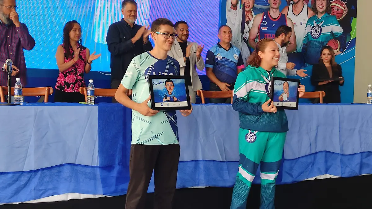 CIRCUITO UNIVERSITARIO - Fco Meza - El Sol de León (6)