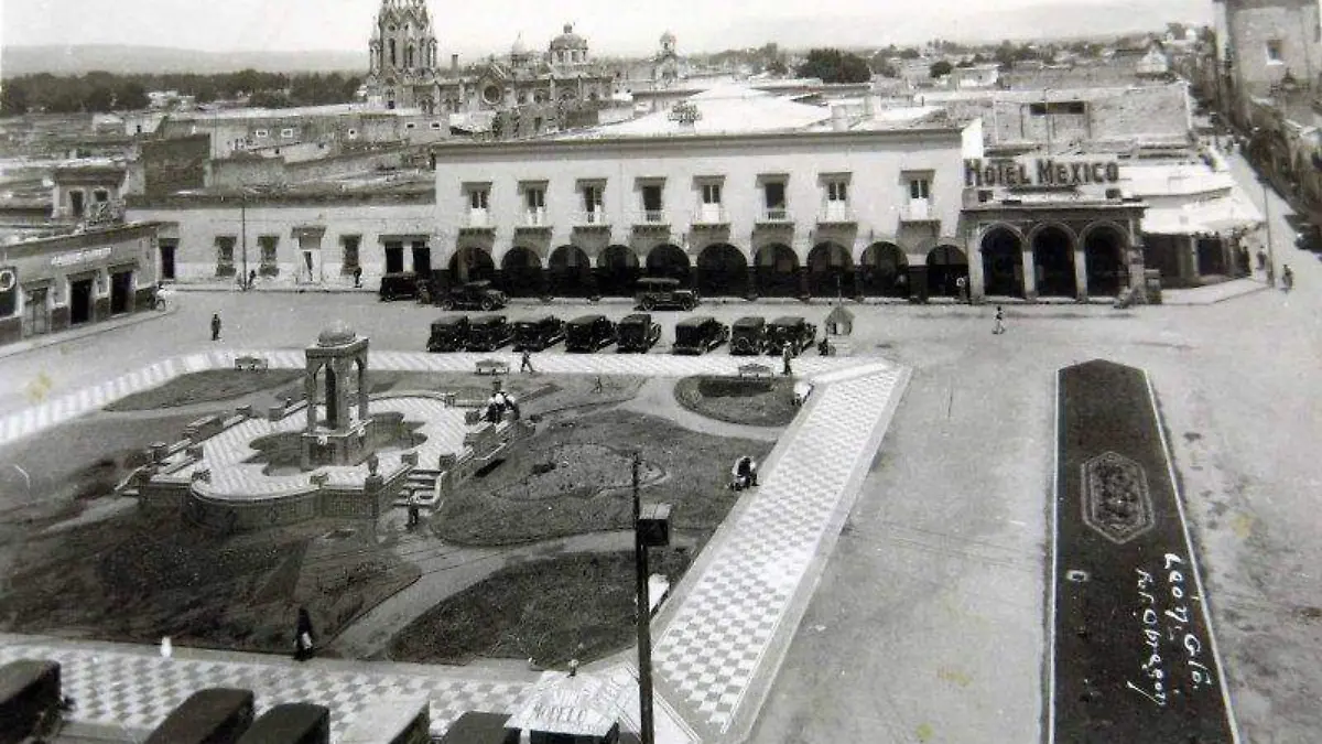 Plaza Principal de León , Gto. Foto Cortesía mexicoenfotos.com