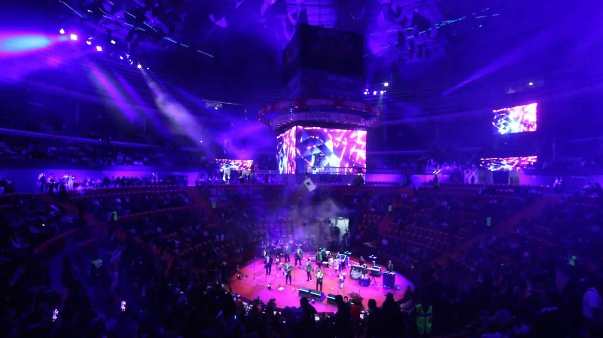 ANGELES AZULES FOTOS JPG SOL DE LEON LUIS MORENO (6)