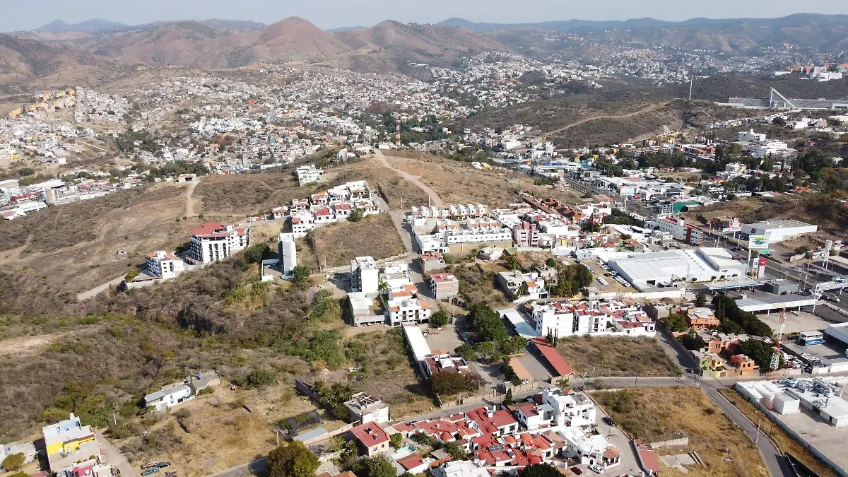 TRABAJAN EN UNA ESTRATEGIA PARA REGULARIZAR EL HOSPEDAJE DE PLATAFORMAS