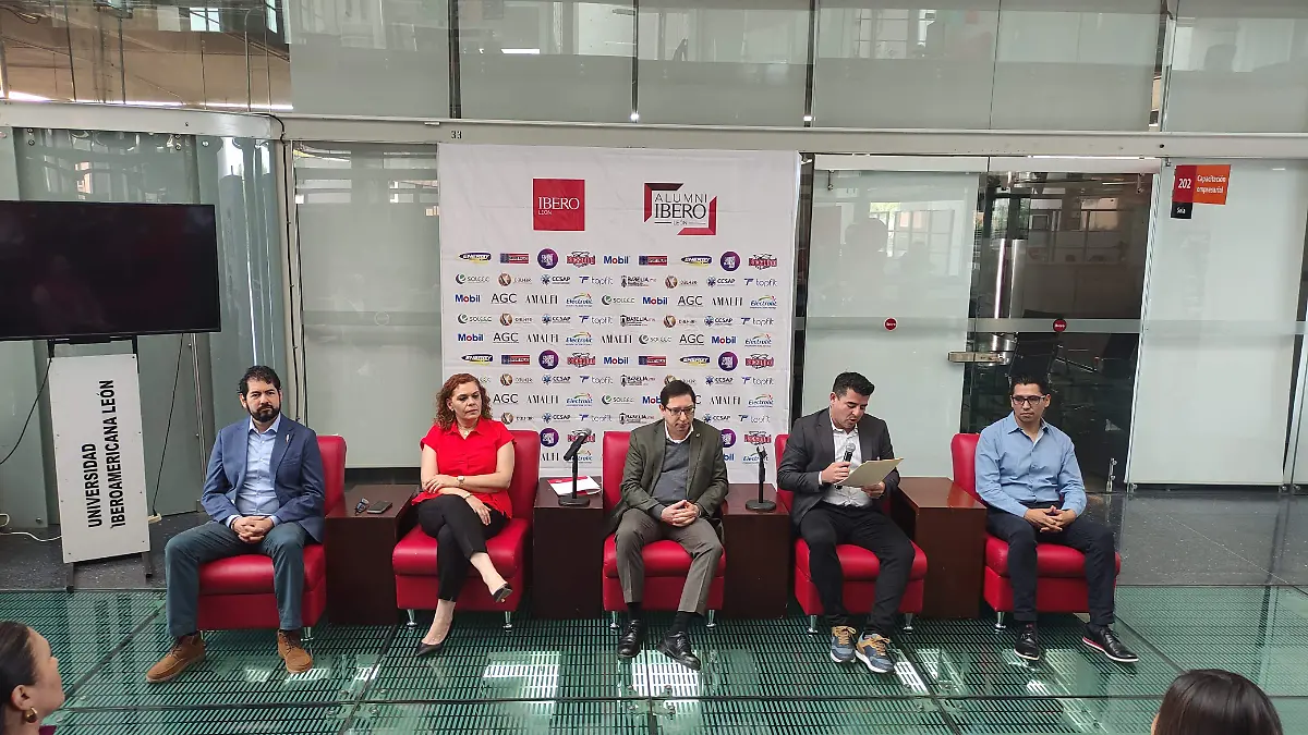 R VAZQUEZ - CARREA DE CORAZON ALUMNI IBERO LEON (2)