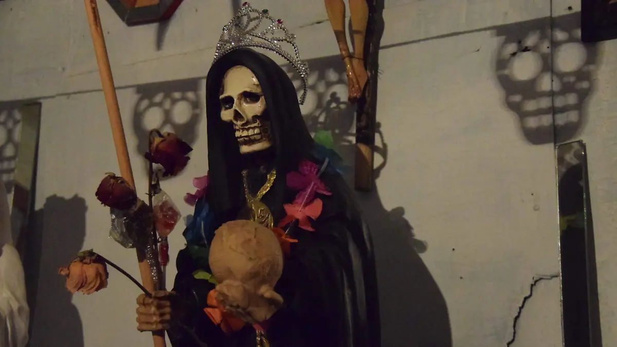 LA SANTA MUERTE _ FRANCISCO CARMONA_(14)