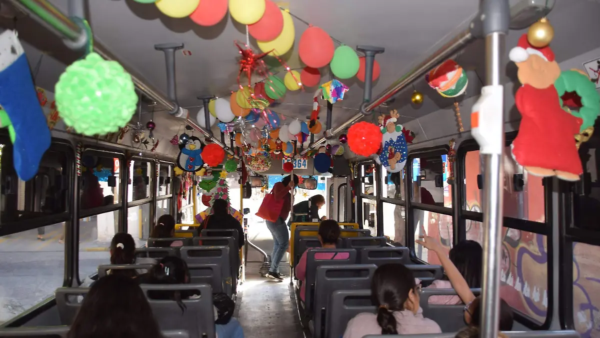 F CARMONA CAMION NAVIDEÑO (2)