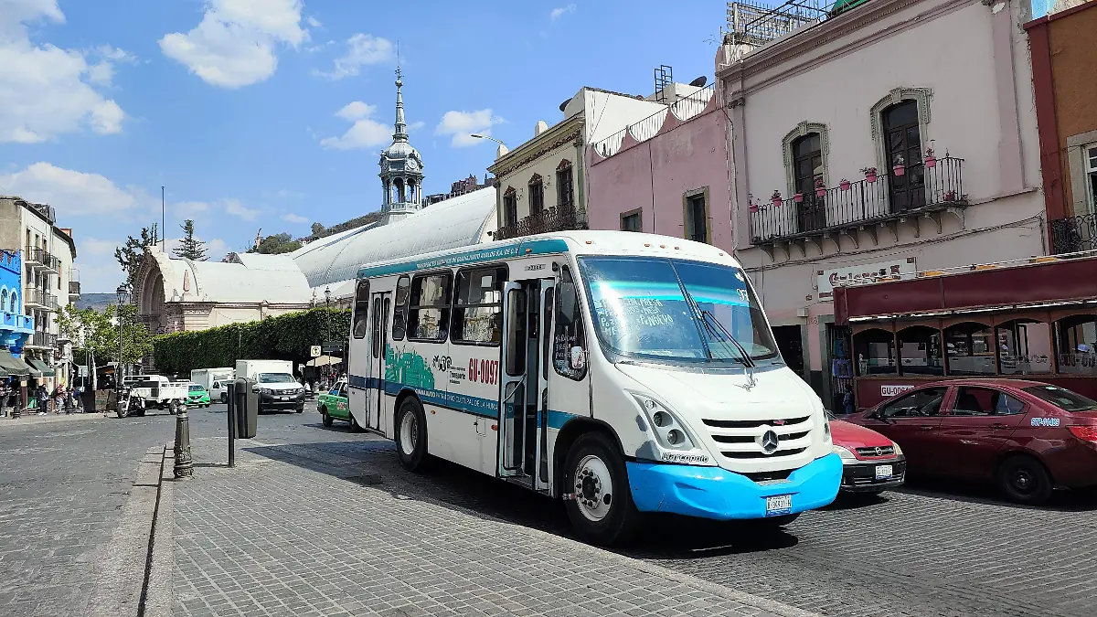 GUANAJUATO – ENTREGARÁN 500 TARJETAS DEL TRANSPORTE PÚBLICO QUE DARÁN GRATUIDAD AL SERVICIO (3)