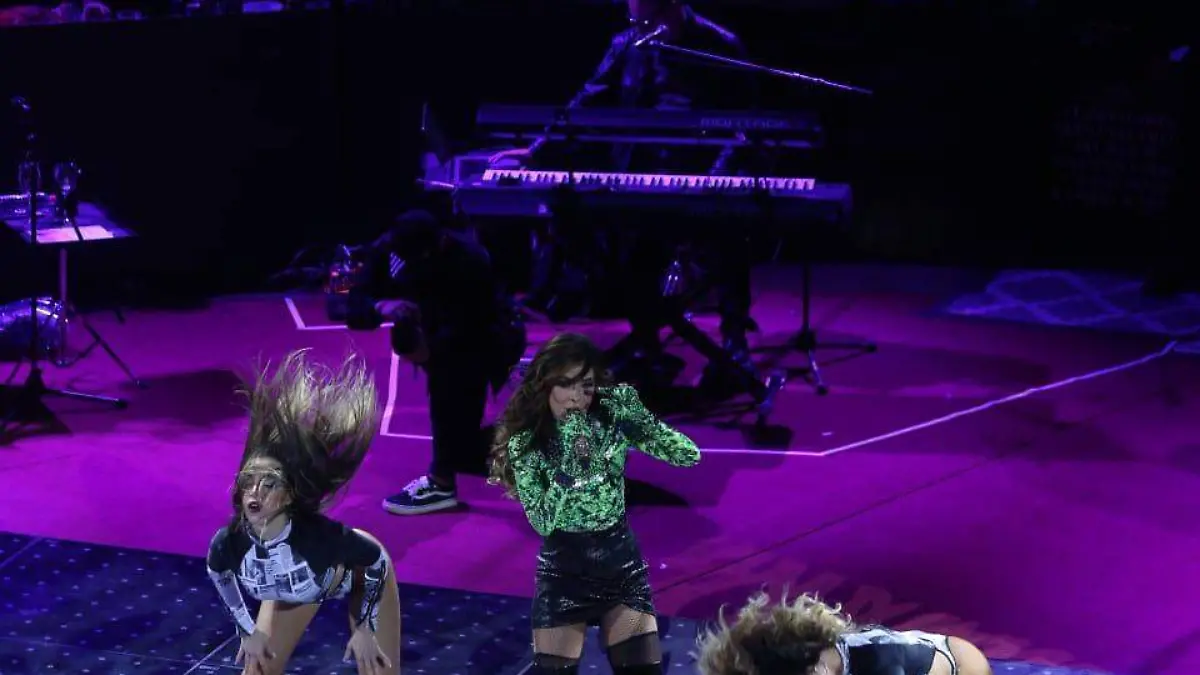 GLORIA TREVI FOTOS JPG SOL DE ELON LUIS MORENO (10)