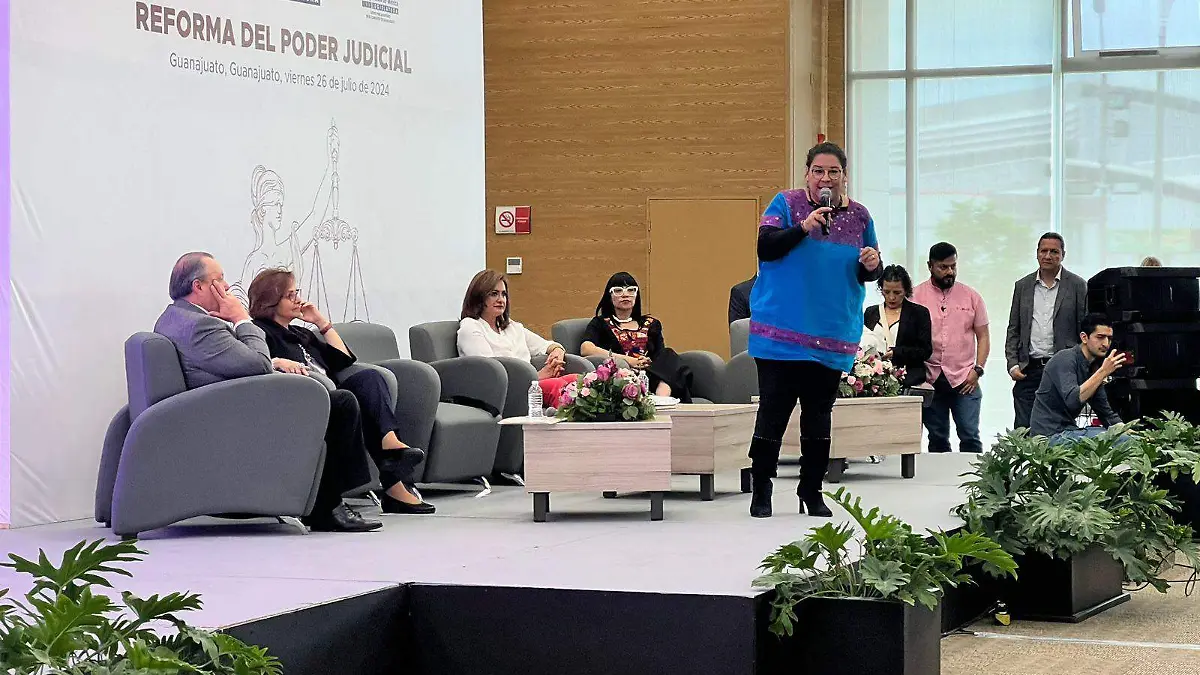 URGE UNA REFORMA AL PODER JUDICIAL DE LA FEDERACIÓN PARA DEMOCRATIZAR SU LABOR 6