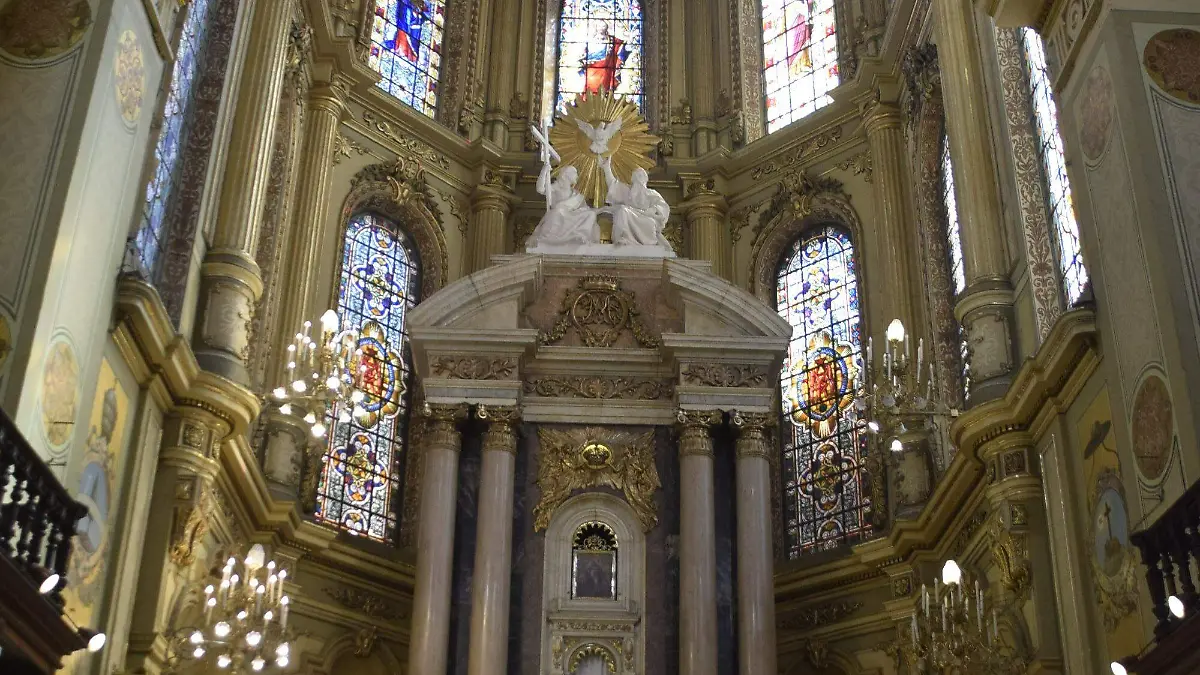 F CARMONA VIRGEN DE LA LUZ ARCICOFRADIA (1)