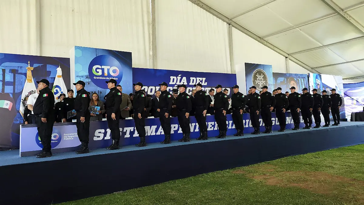 ME VOY TRANQUILO Y SIN PENDIENTES, SOSTIVO CABEZA DE VACA