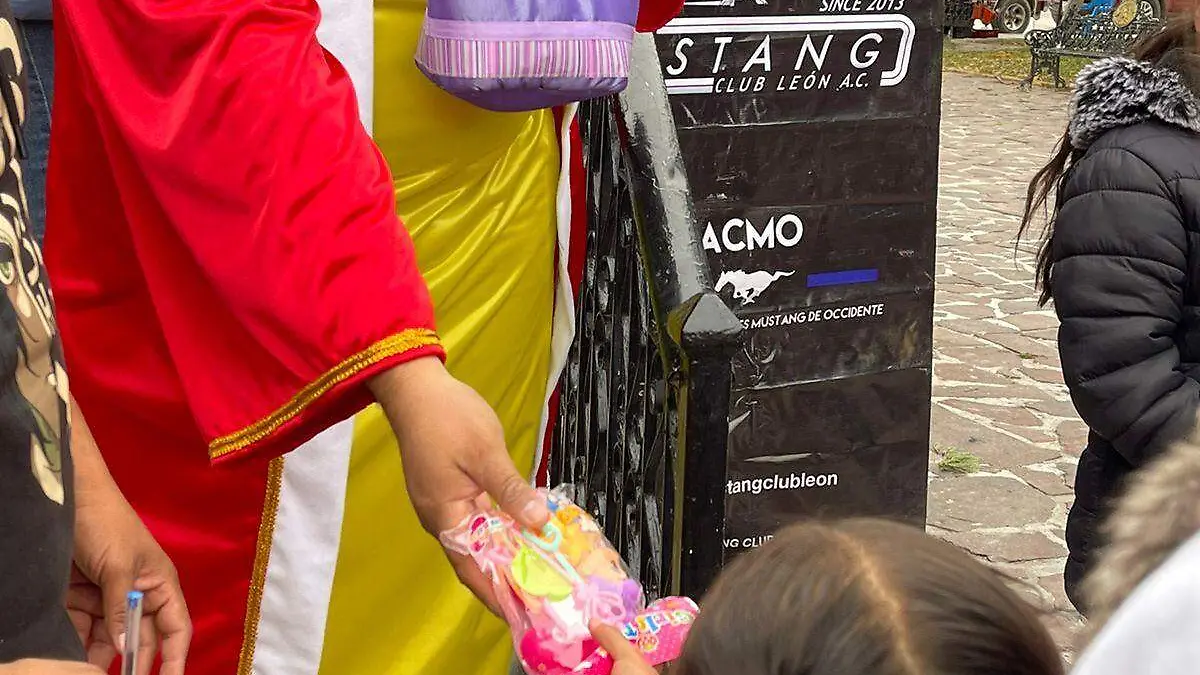 Fotos_ Cortesía Mustang Club León  - JUGUETES_(2)