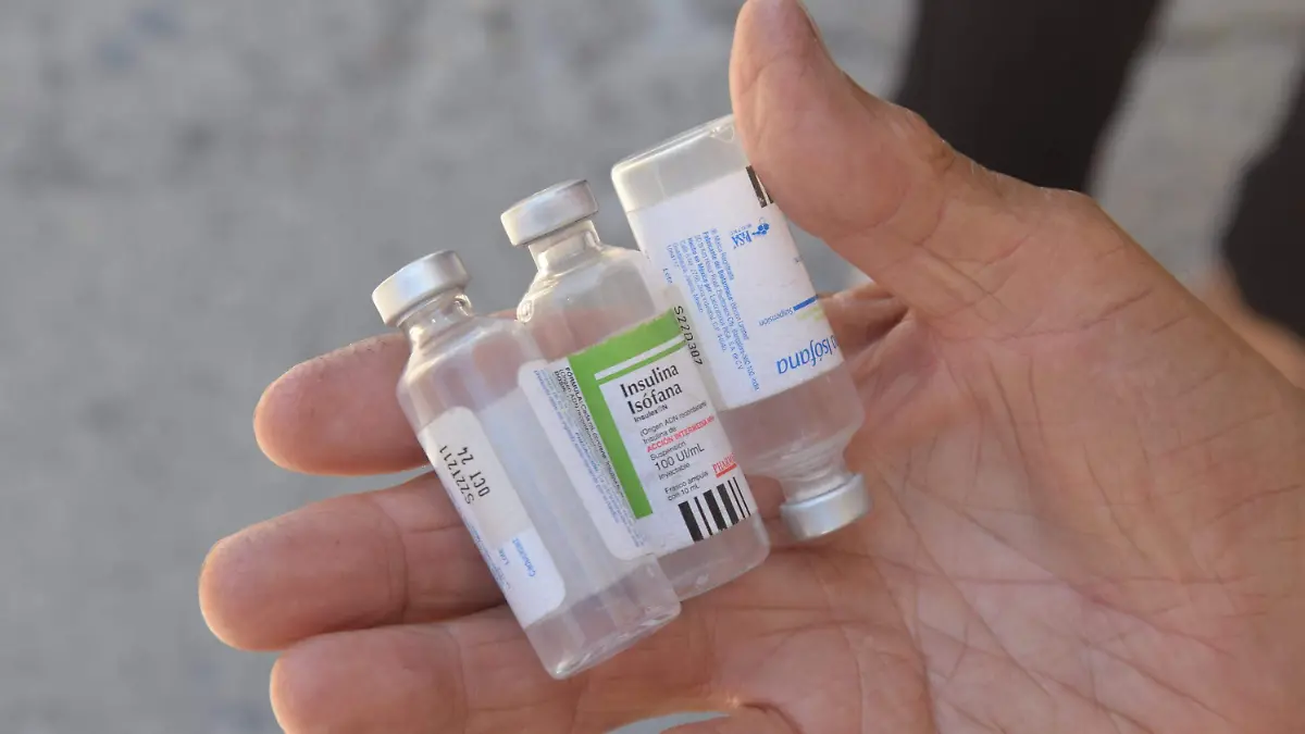 Ya no compran imágenes religiosas_ Insulina