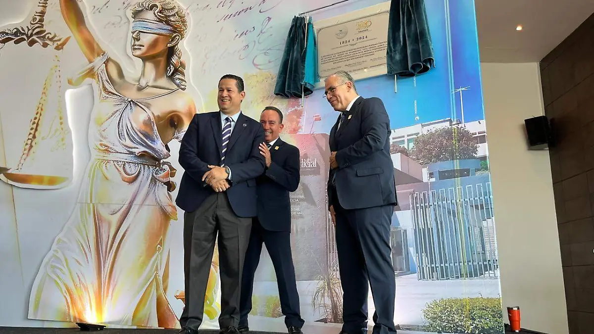 CONMEMORAN 200 AÑOS DEL PODER JUDICIAL (2)