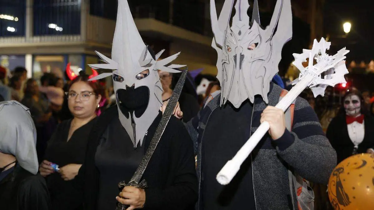 El texto del párrafo (3)