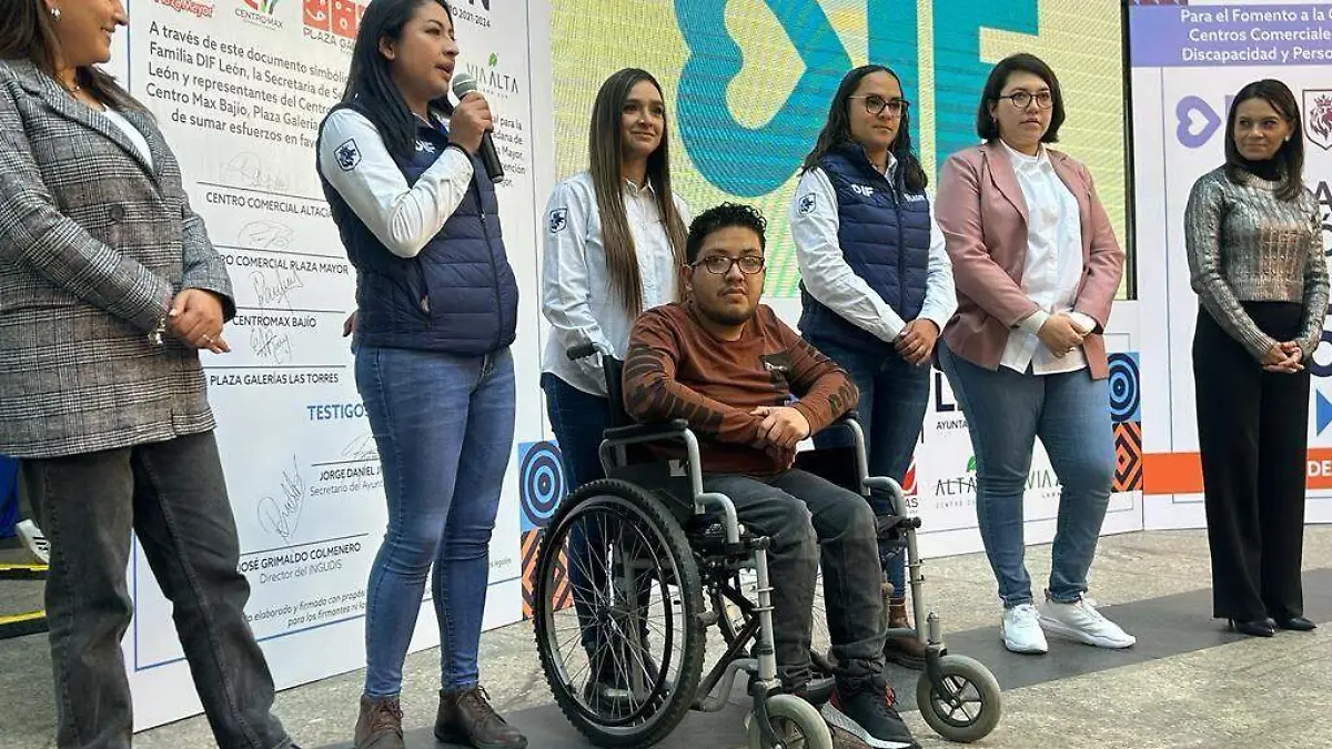 DIF CONVENIO - Cortesía DIF León (6)