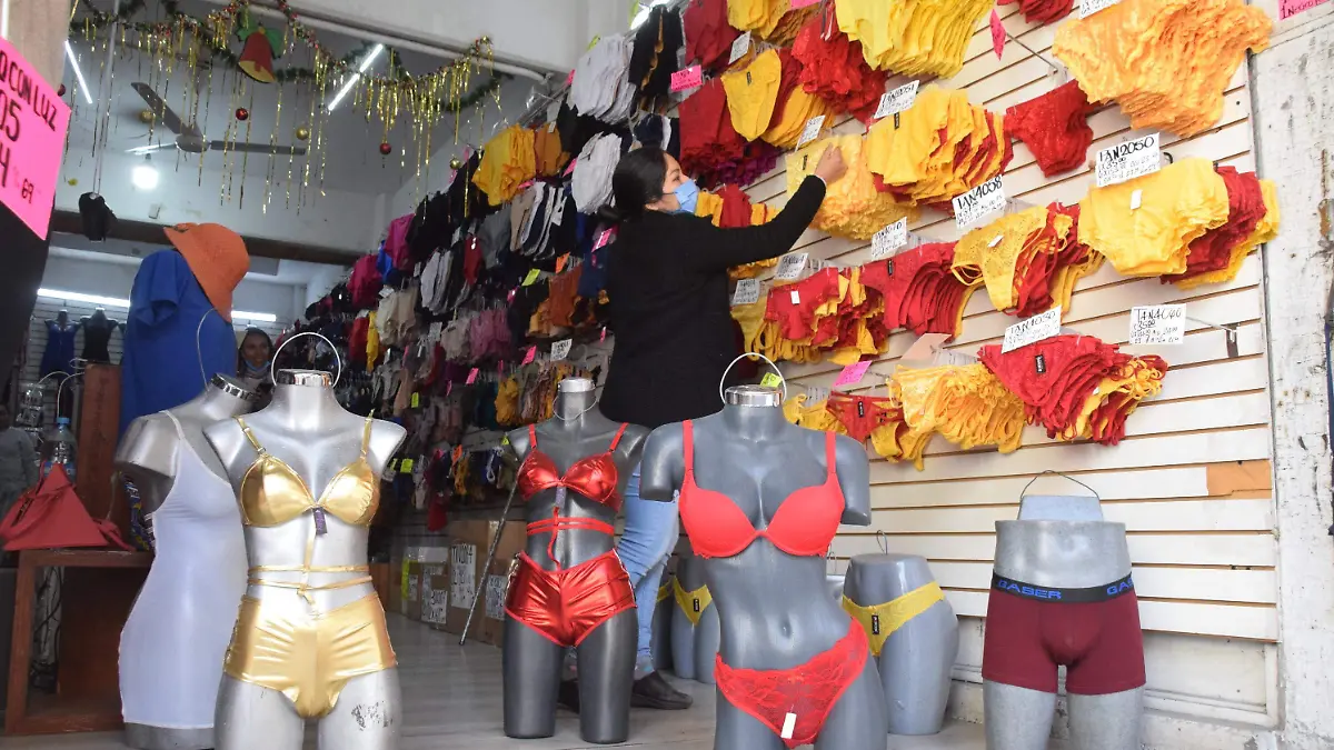 f carmona lenceria año nuevo (8)