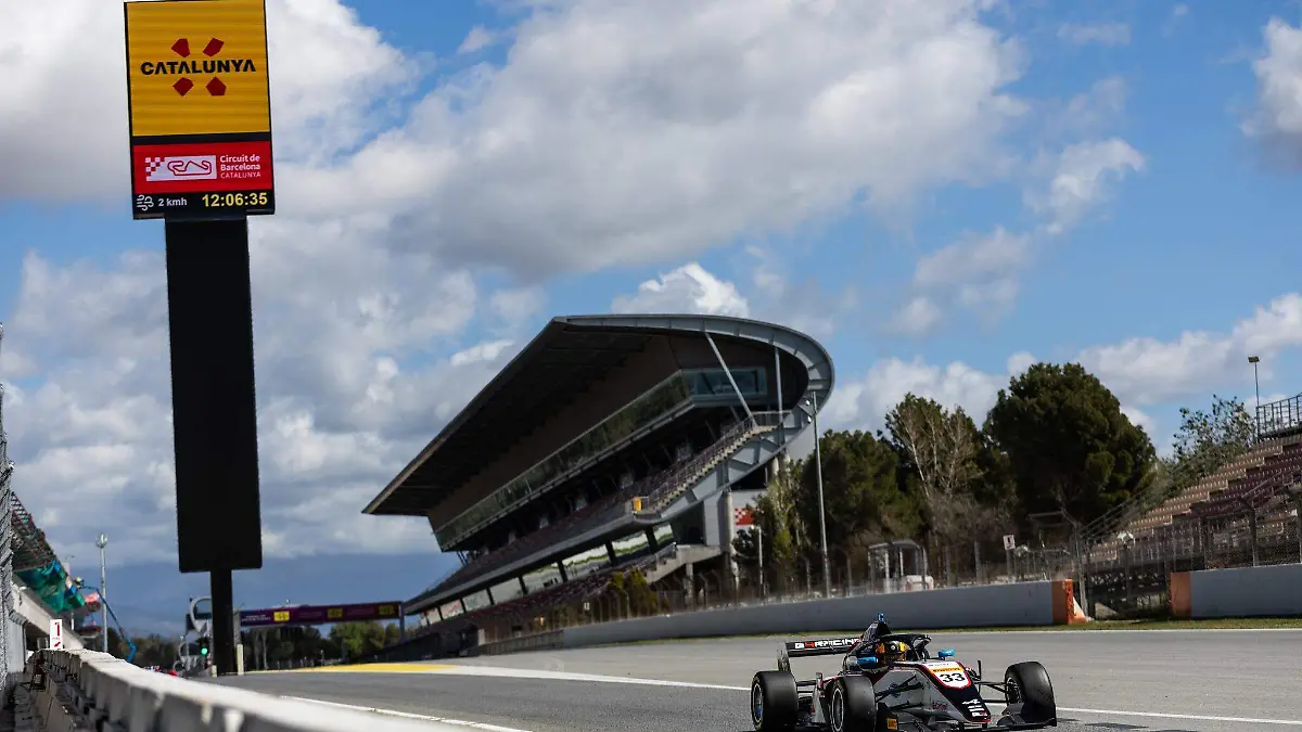 434812137_945028623890571_1567929455626512679_n