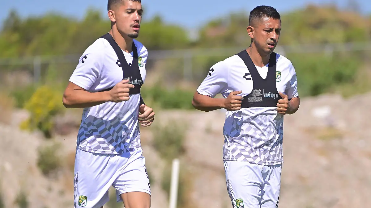 LEON ENTRENO (3)