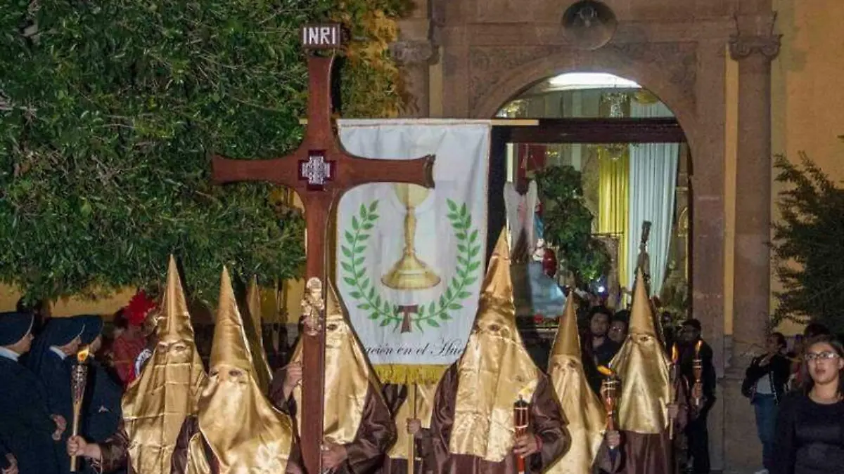 PROCESIÓN