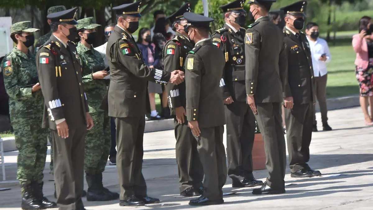 Ascienden-a-personal-militar (4)