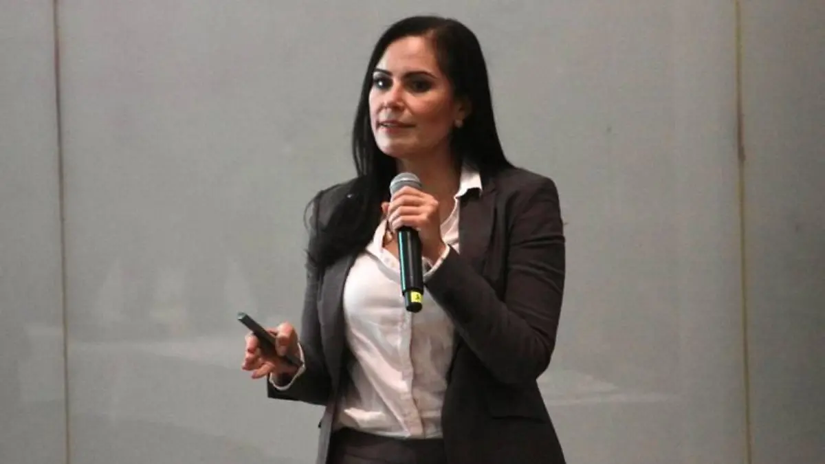 ALEJANDRA-GUTIÉRREZ (2)