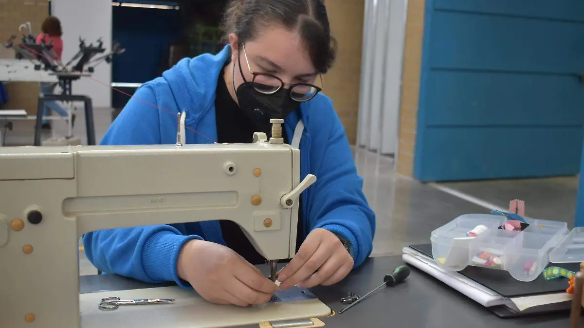 E.CAMACHO - JOVENES 1