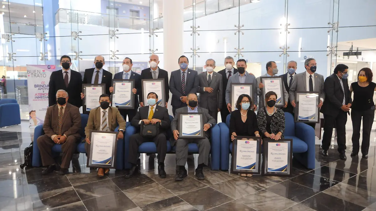 fotos ricardo sanchez reconocimientos (2)