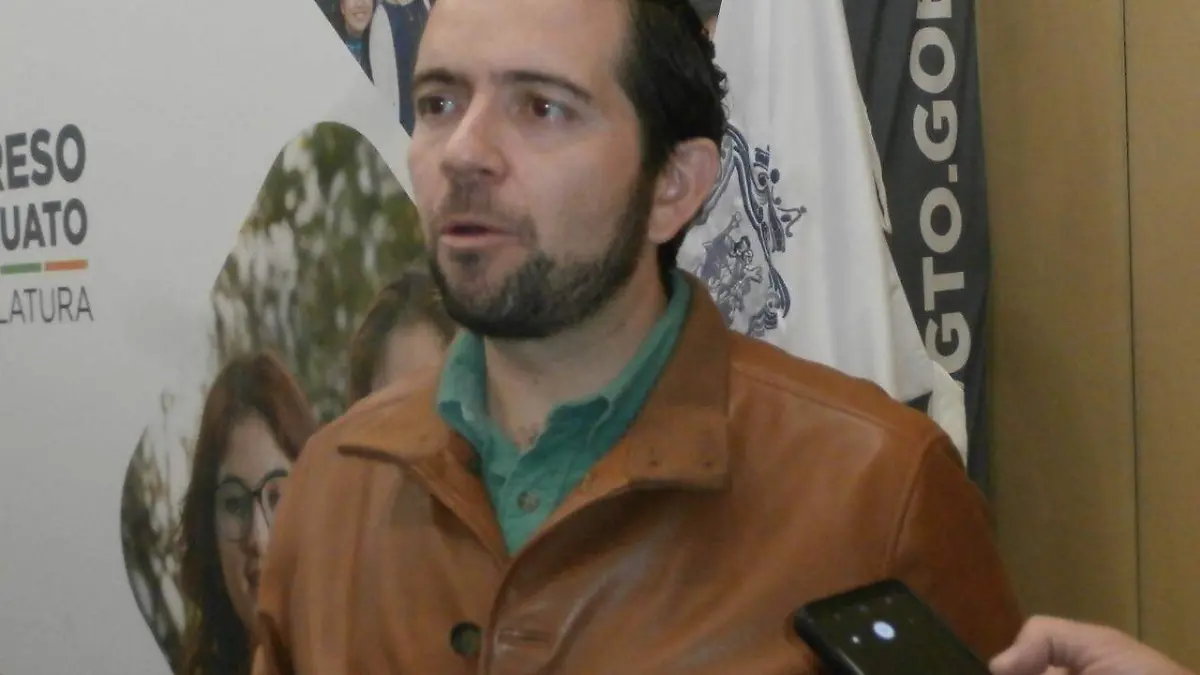  Aprueban-en-la-Comisión-okokok