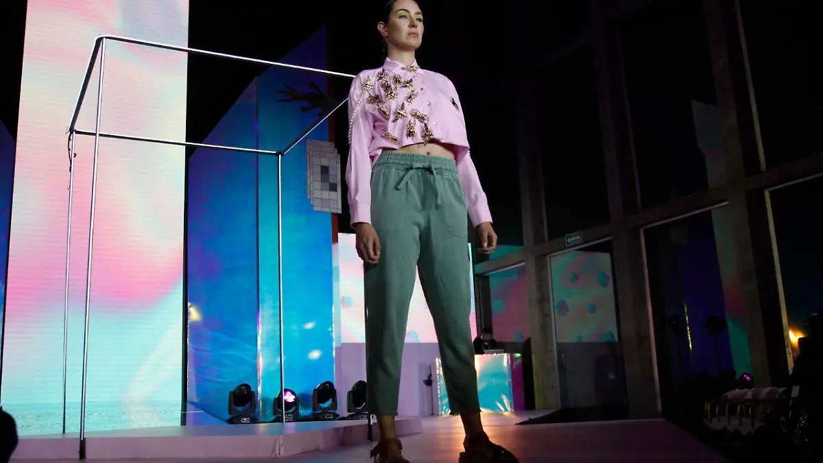 CORTESIA CICEG - PASARELA (1)