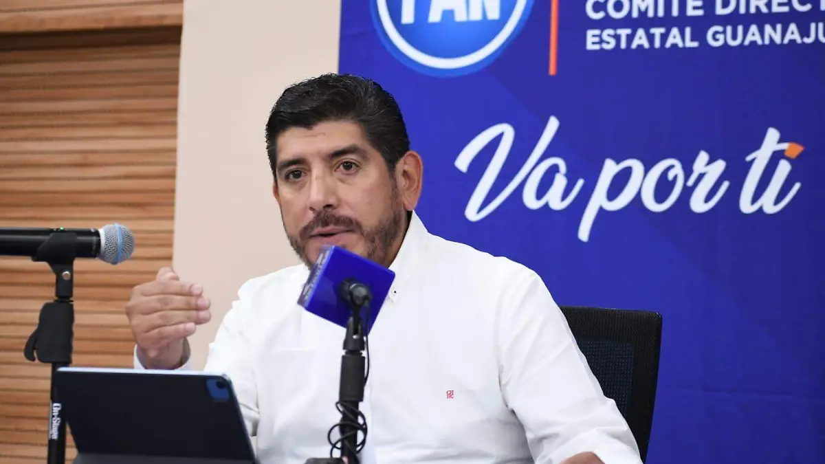 FERNANDO TORRES GRACIANO