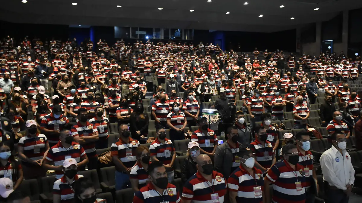 Cientos-de-agremiados