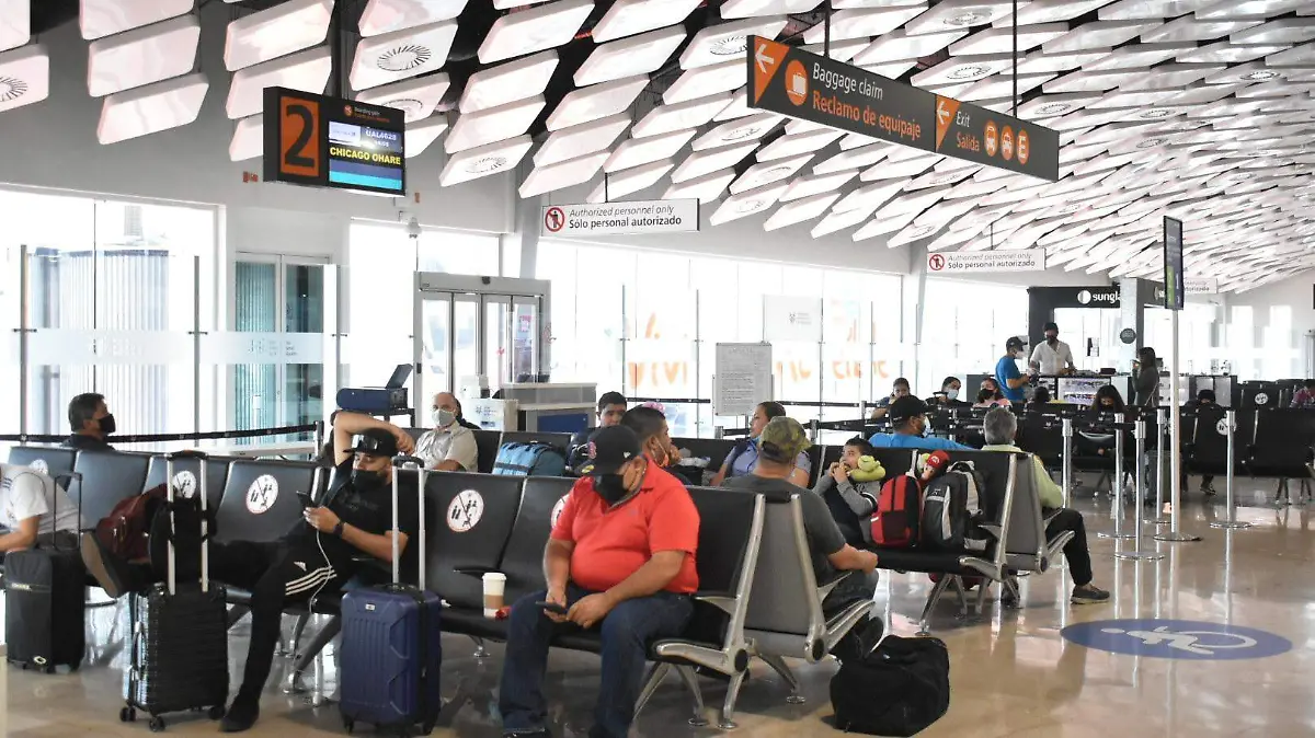 EDGAR CAMACHO AEROPUERTO (1)