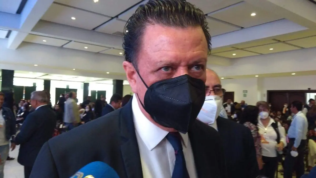 A-puerta-cerrada-SNTE-rinde-informe (1)