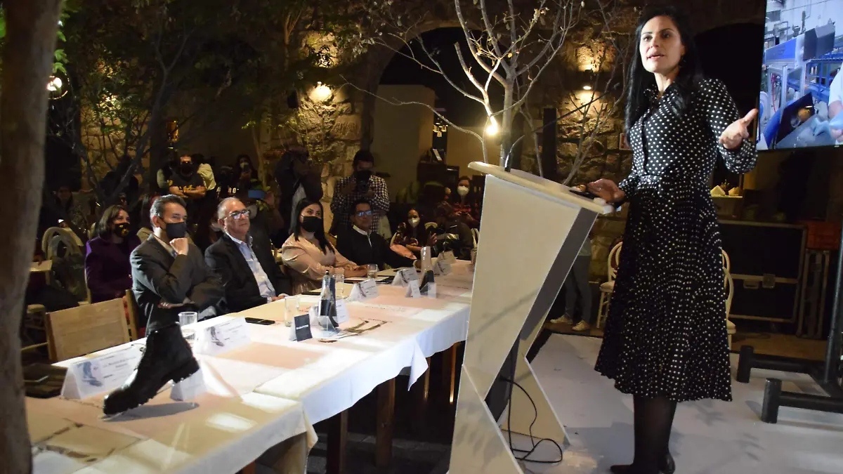 F CARMONA SAPICA (6)