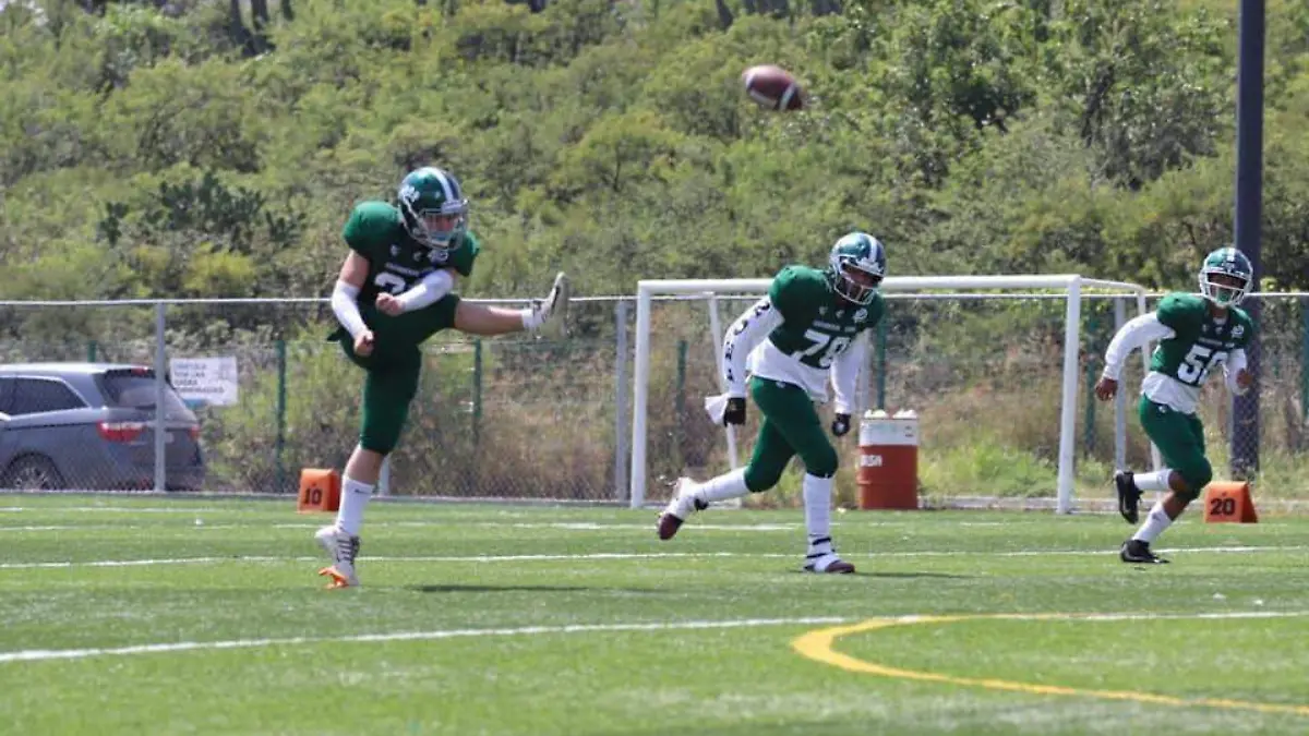 Cachorros-rescata-triunfos-en-el-emparrillado-de-las-Águilas (3)