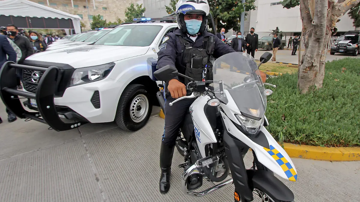 FCO MEZA - POLICIAS (1)