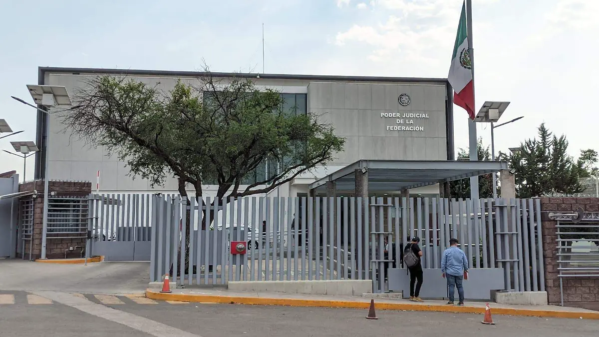 Realizan-simulacro-en-el-Congreso-Local  (3)