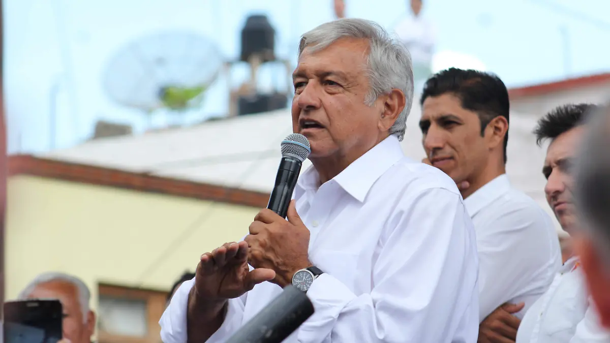 AMLO (8)