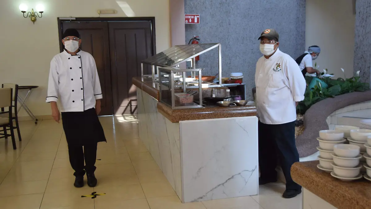 mesas de trabajo restaurante (2)