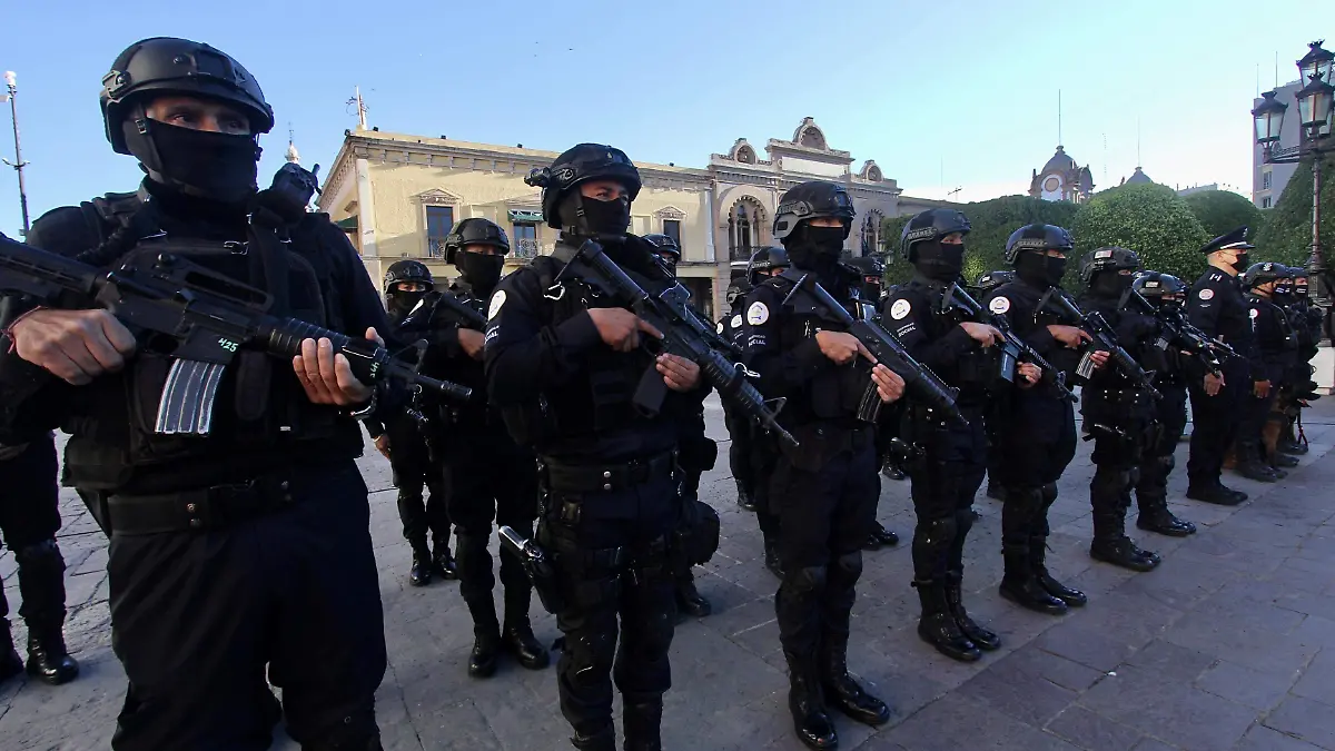 POLICIAS - Fco Meza - El Sol de Leon (1)