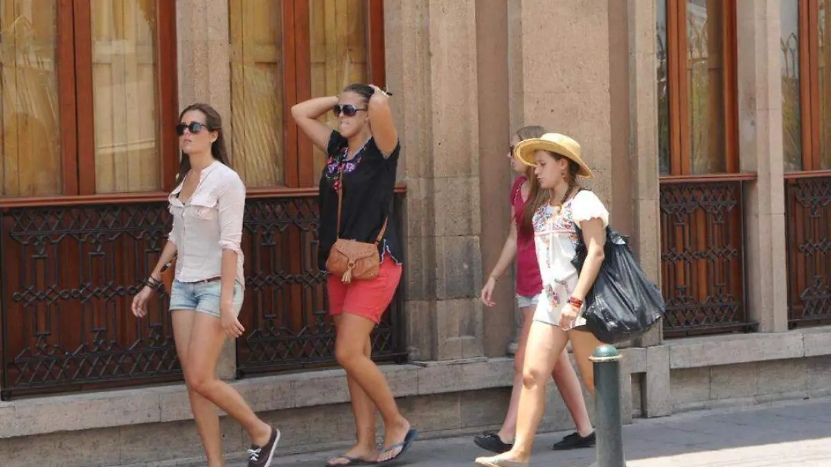 TURISTAS (3)