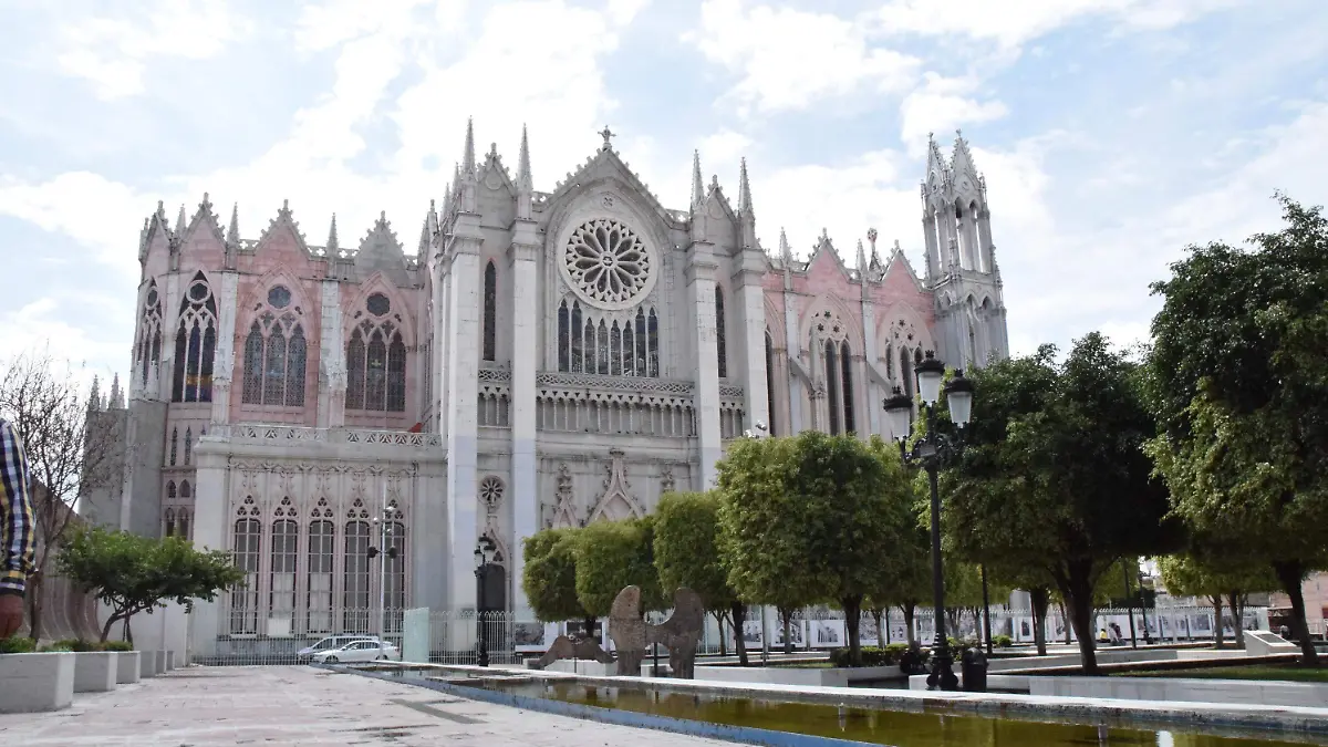 F CARMONA EXPIATORIO (23)