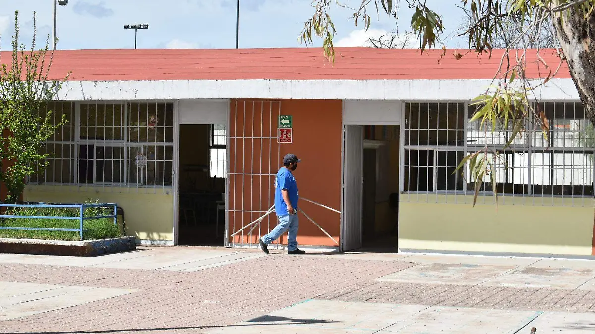 E.CAMACHO - ESCUELAS 10