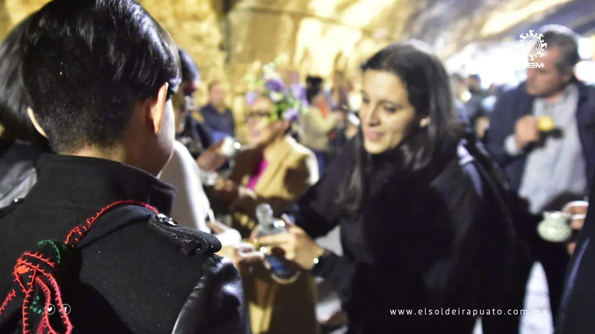  Una-muestra-artesanal-1-okokok