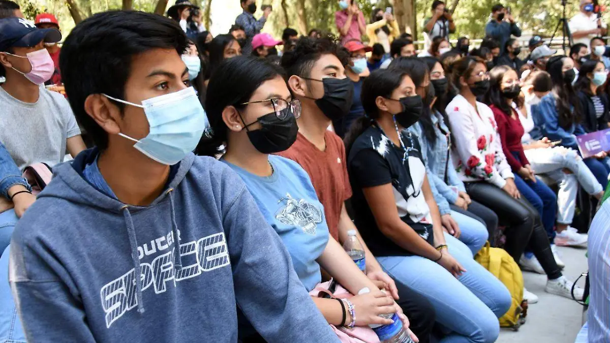 Arranca-semana-de-la-mentefactura (4)