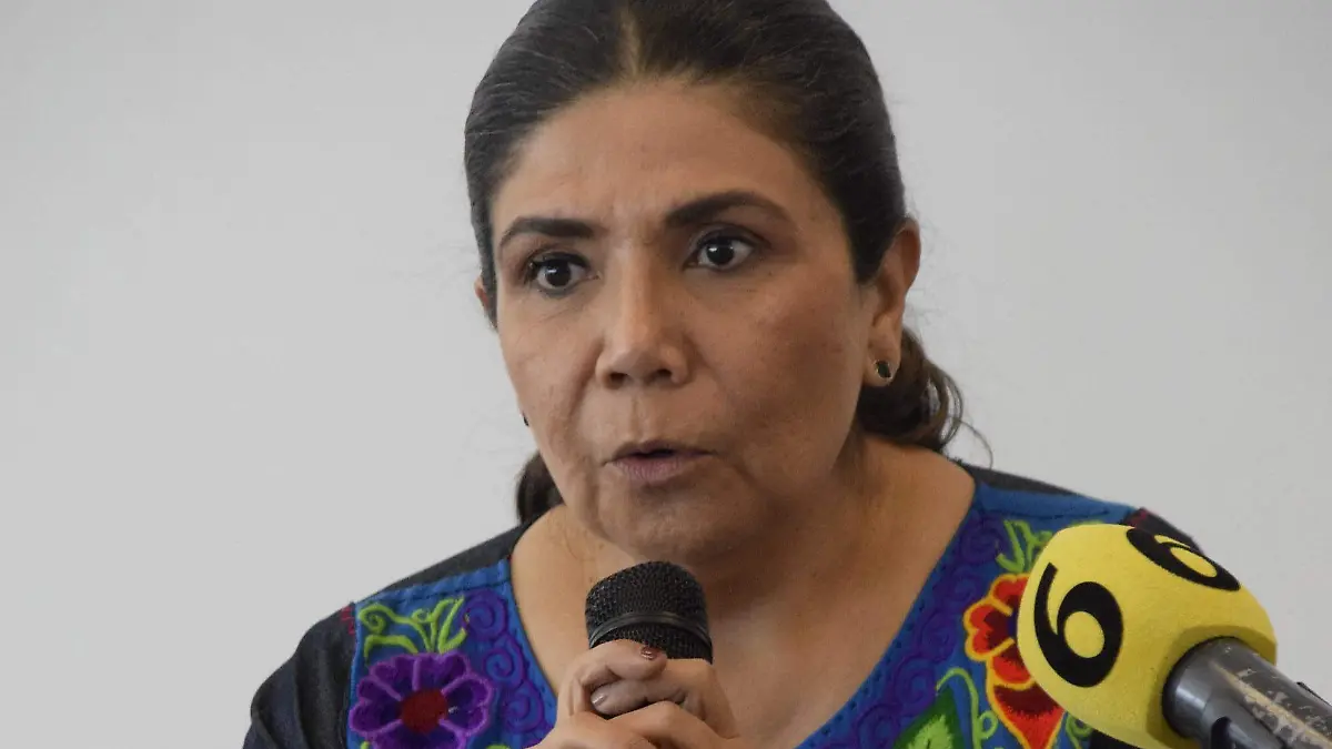 F CARMONA PILAR ORTEGA